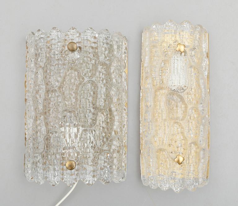 VÄGGLAMPOR, 2 st, sannolikt Carl Fagerlund, Orrefors, 1900-talets mitt.