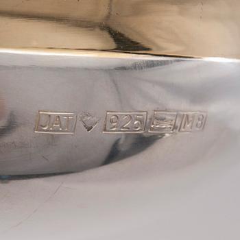 SKÅL, sterling silver, guld, J.A. Tarkiainen, Helsingfors 1989. Vikt 231 g.