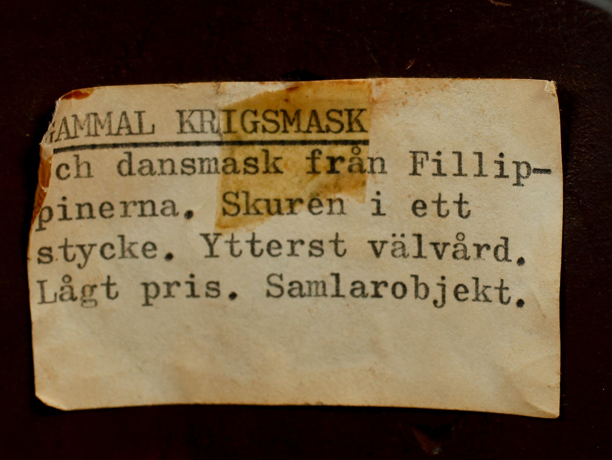 DANS-/CEREMONIMASKER, 2 st, trä, Afrika/ Ostasien.