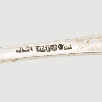 Korgar två st och sked silver, saltkar med silvermontering, 1900-tal.