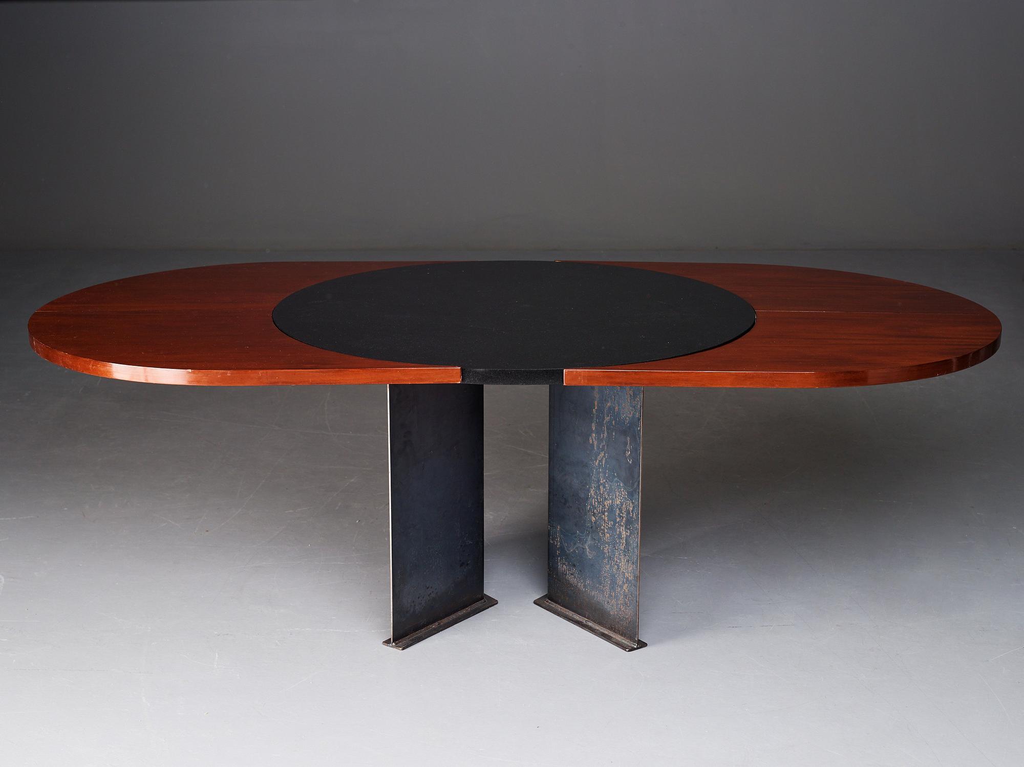 A dining table by Per Öberg Architects, late 20th century dinner table.