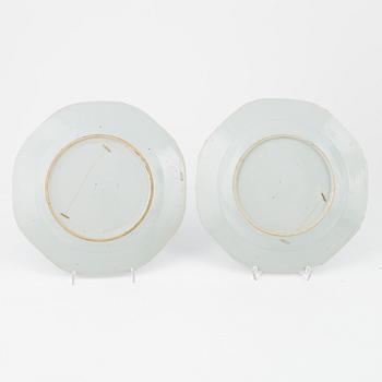 54 dinner service pieces, blue and white porcelain, Qing Dynasti, China, 18th/19th century.