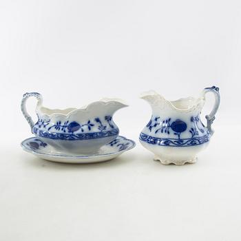 Dinner service, 97 pieces, Johnson Bros, "Holland", England, early 20th century.