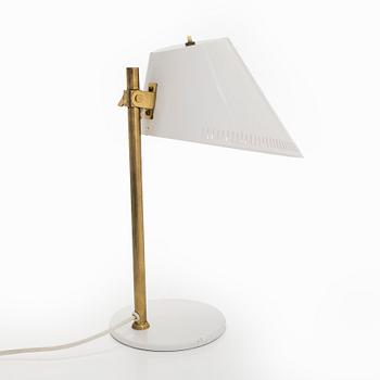 Paavo Tynell, A mid-20th-century '9227' table lamp for Idman, Finland.