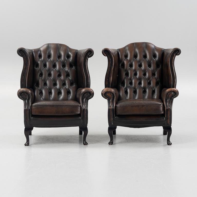A pair of armchairs, England, second half of the 20th Century.