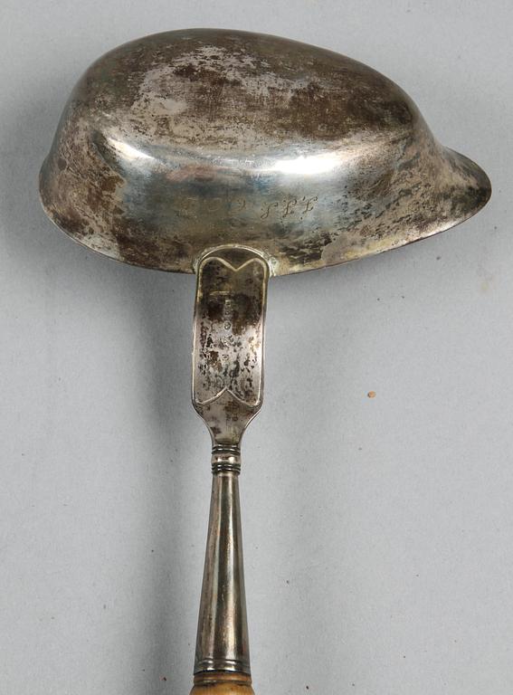 SOPPSLEV, silver, Carl Fredrik Hedin, Örebro, 1820.