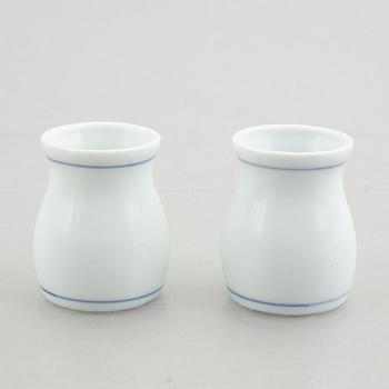 Three small jugs/creamers, a pair of small vases and two salt cellars, "Blue Fluted"/"Musselmalet", Royal Copenhagen.