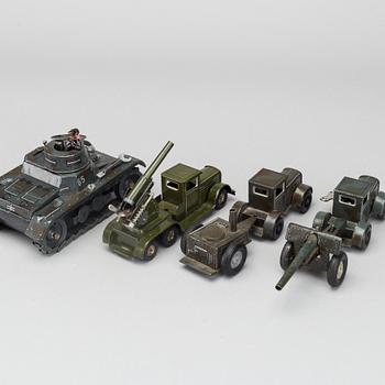 A SET OF 3
+1 MILITARY VEHICLE PROBABLY TIPP & CO AND GAMA TANK 1930/40' S GERMANY.
