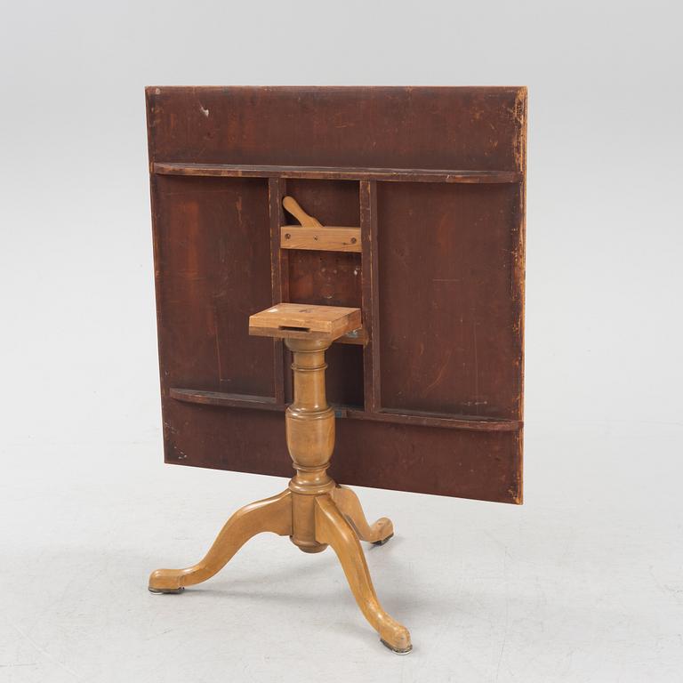 A Swedish root veneered tilt top table, end of the 18th Century.