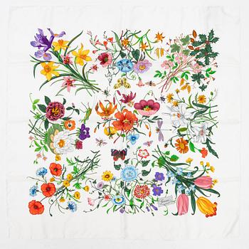 Gucci, a 'Flora' silk scarf.