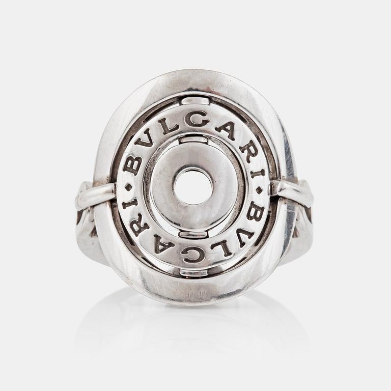 RING signerad Bulgari, modell Cerchi shield.