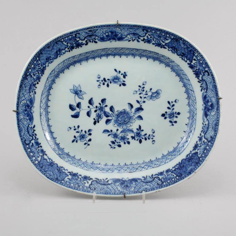 STEKFAT, porslin, Kina, 1700-tal.