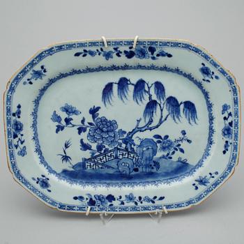 STEKFAT, porslin, Qingdynastin, Qianlong (1736-95).