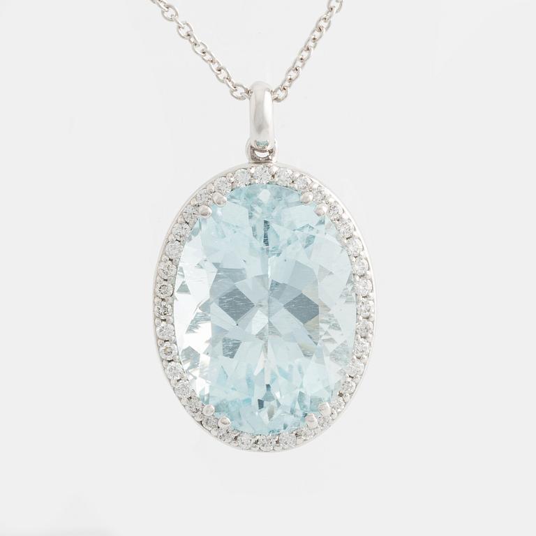 Pendant with oval aquamarine and brilliant-cut diamonds, with chain.