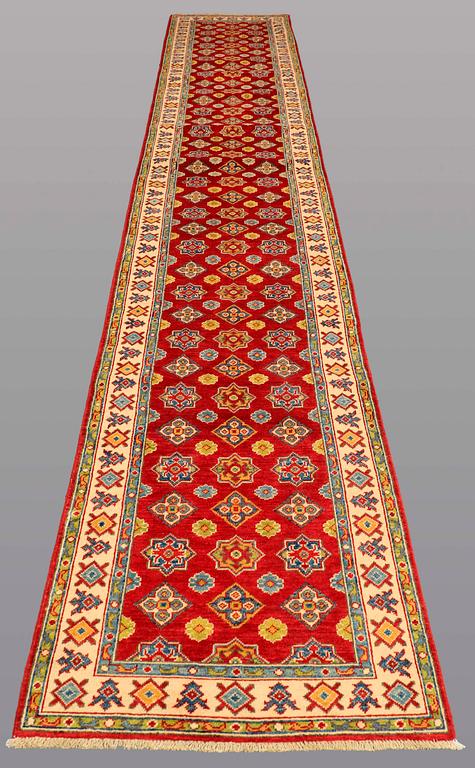 GALLERIMATTA, Kazak design 525 x 80 cm.