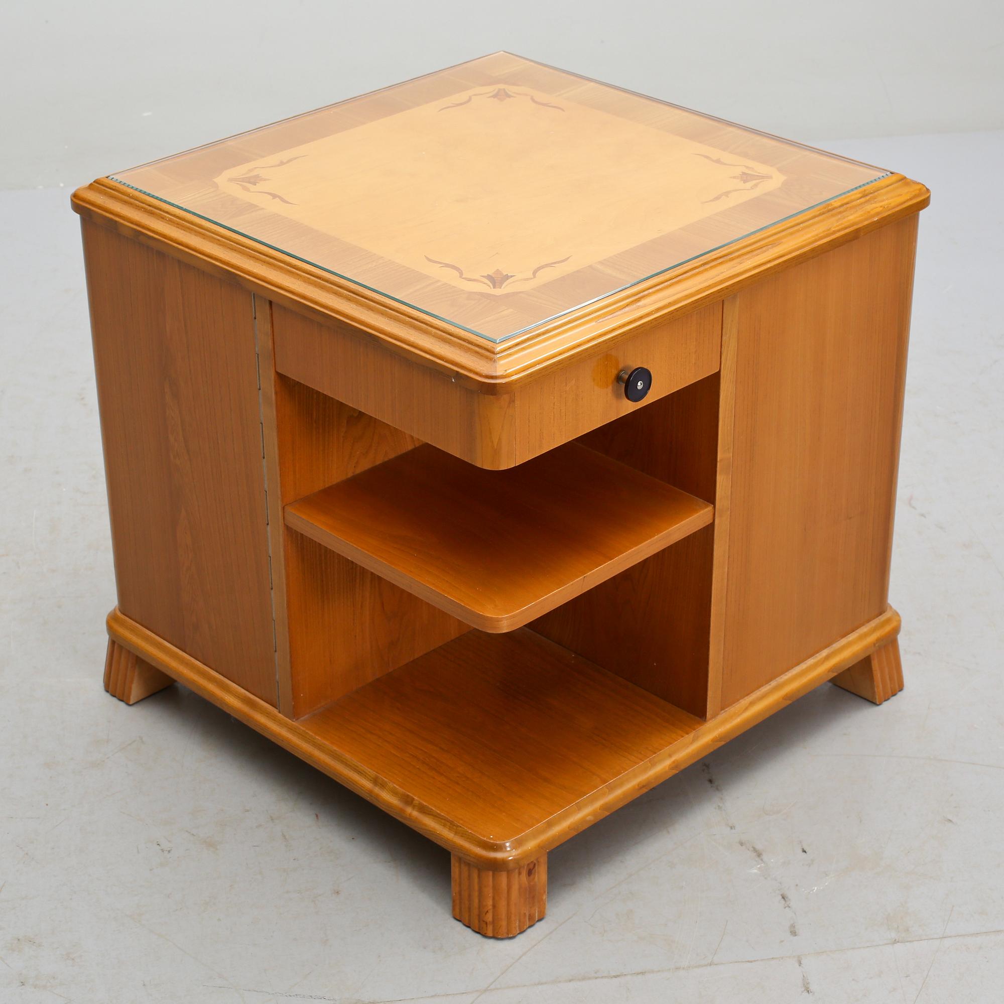 RÖKBORD, 1900-talets första hälft.