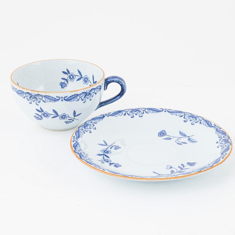 Mat-och kaffeservis, 120 delar, flintgods, "Ostindia", Rörstrand, varierande åldrar.