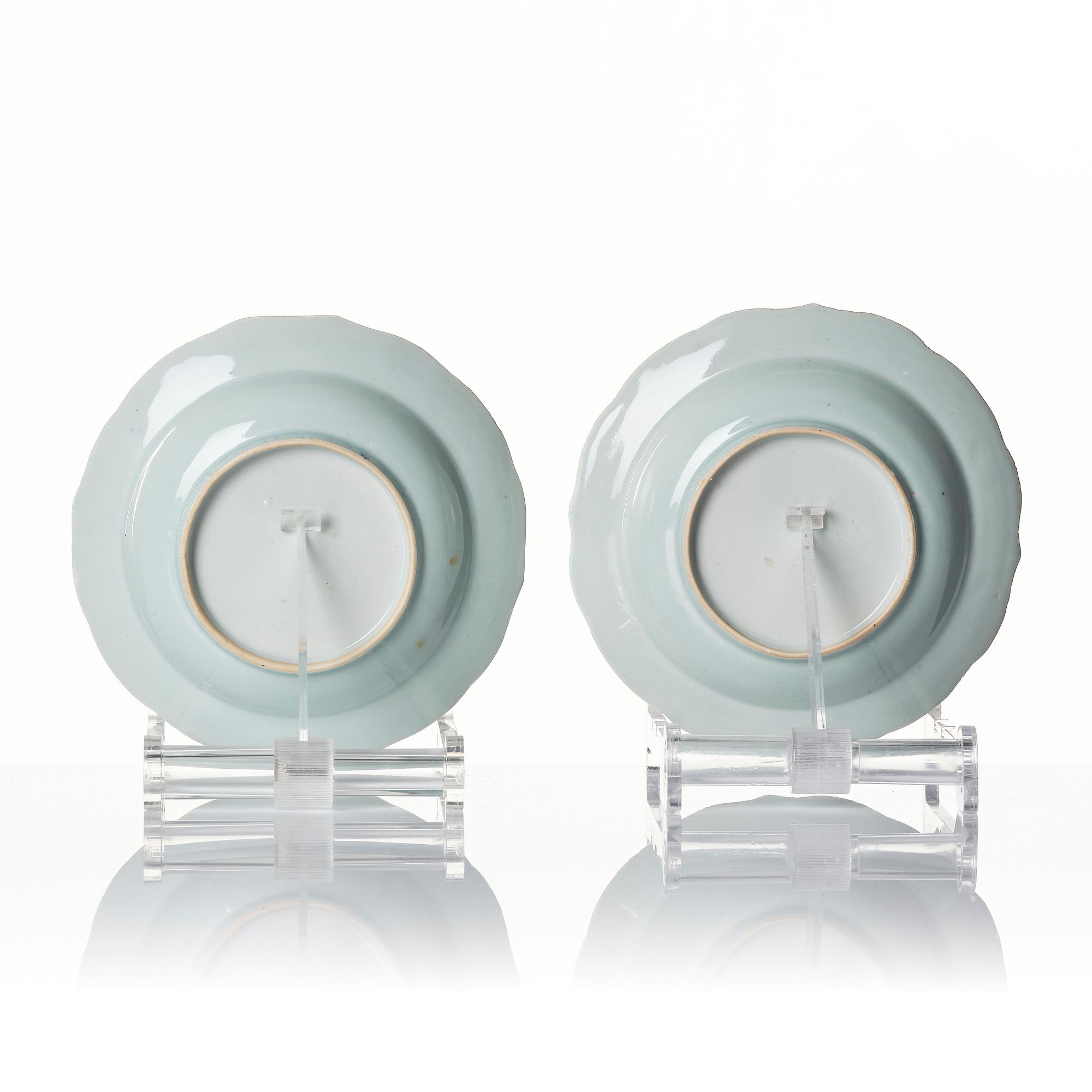 A blue and white bowl and six dessert dishes, Qing dynasty, Qianlong (1736-95).