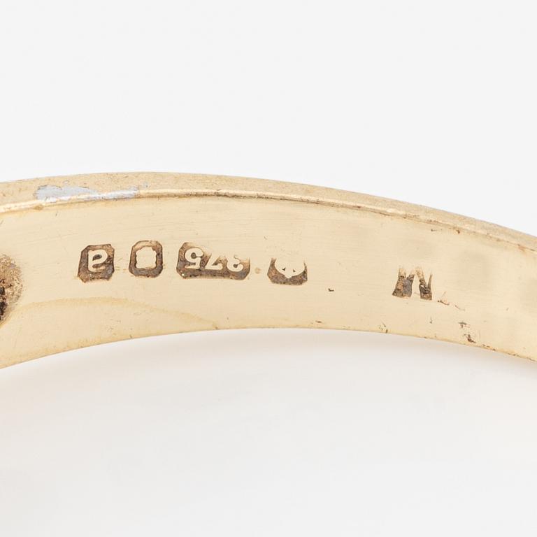 Ring  tvåradig med gula briljantslipade diamanter.