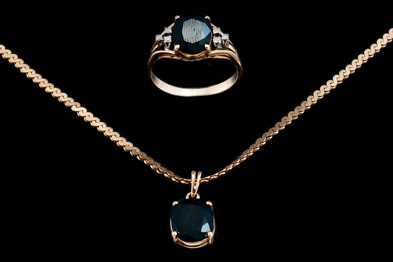SAPPHIRE RING AND PENDANT.