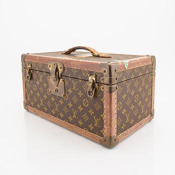 Sold at Auction: Louis Vuitton, Louis Vuitton Boite Flacons Monogram Vanity  Travel Case