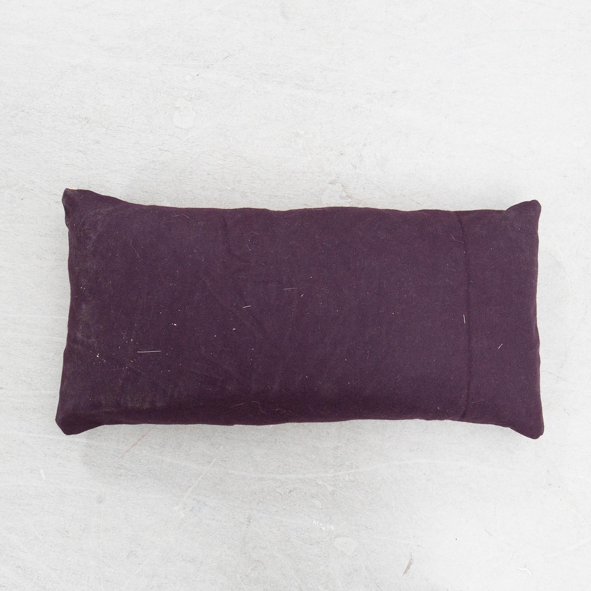 Riding cushion, "Red Lion", Flemish tapestry, first half of the 19th century.