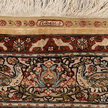 MATTA. Old silke Hereke Souf. 155,5 x 111,5 cm.