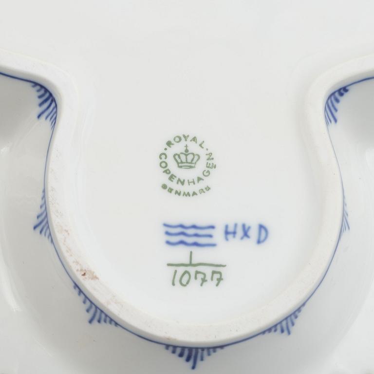 A pair of 'Musselmalet' porcelain dishes, Royal Copenhagen, Denmark 1974-1978.