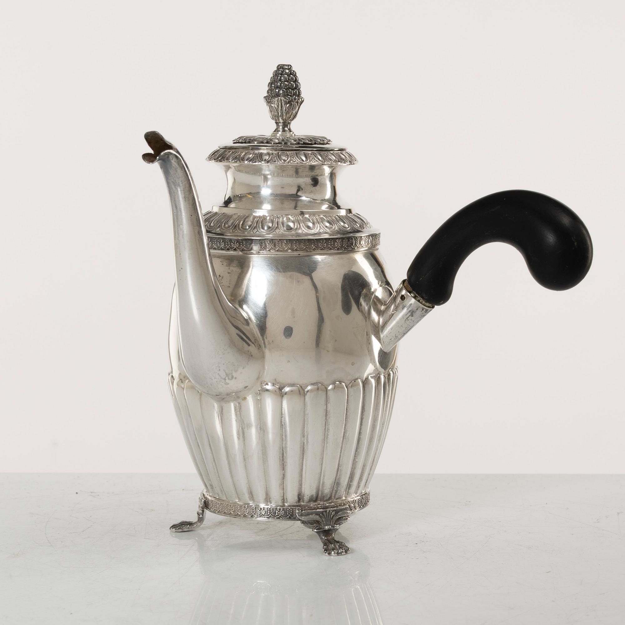 Anders Lundqvist, kaffekanna, silver, Stockholm 1845.