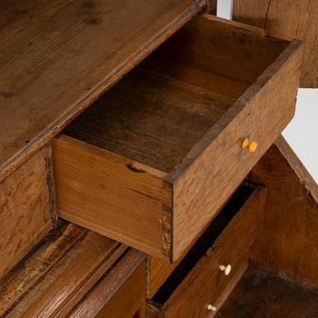 Writing cabinet, 18th century.