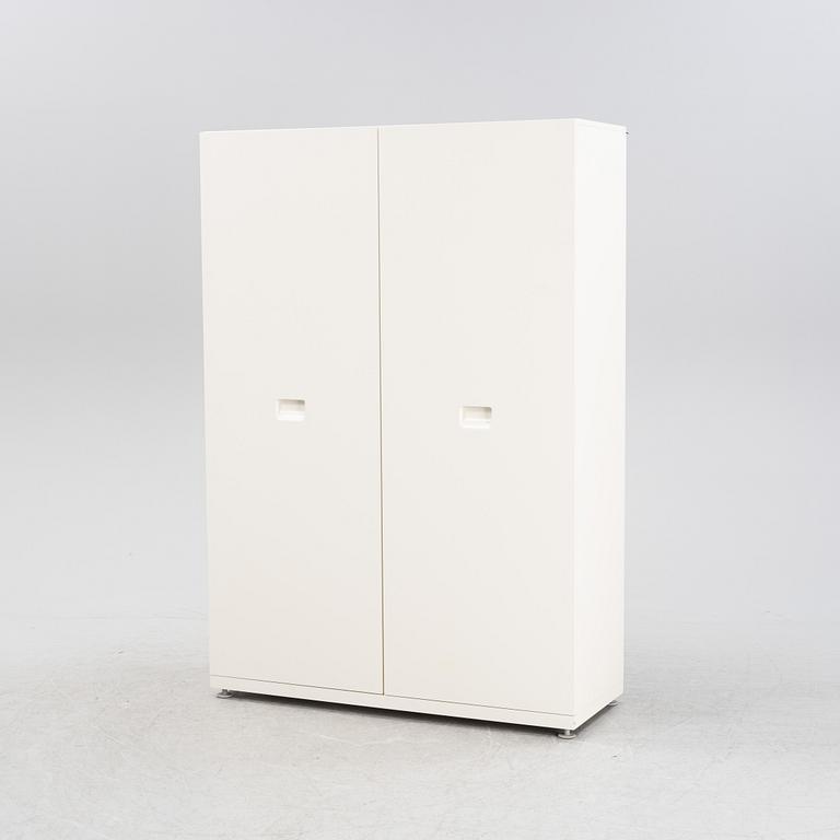 Garderob, Asplund, omkring år 2000.