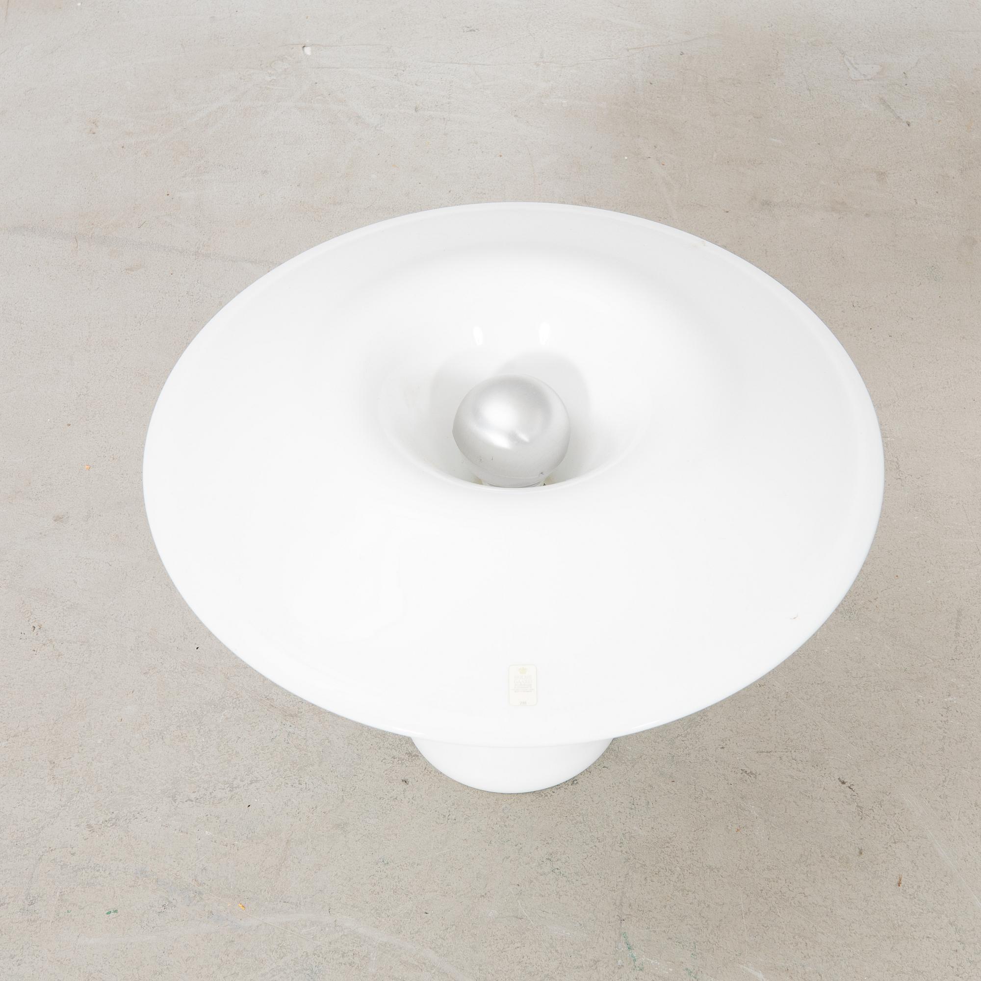 Sidse Werner, table lamp, "Phoenix", Holmegaard, Denmark, 1980s.