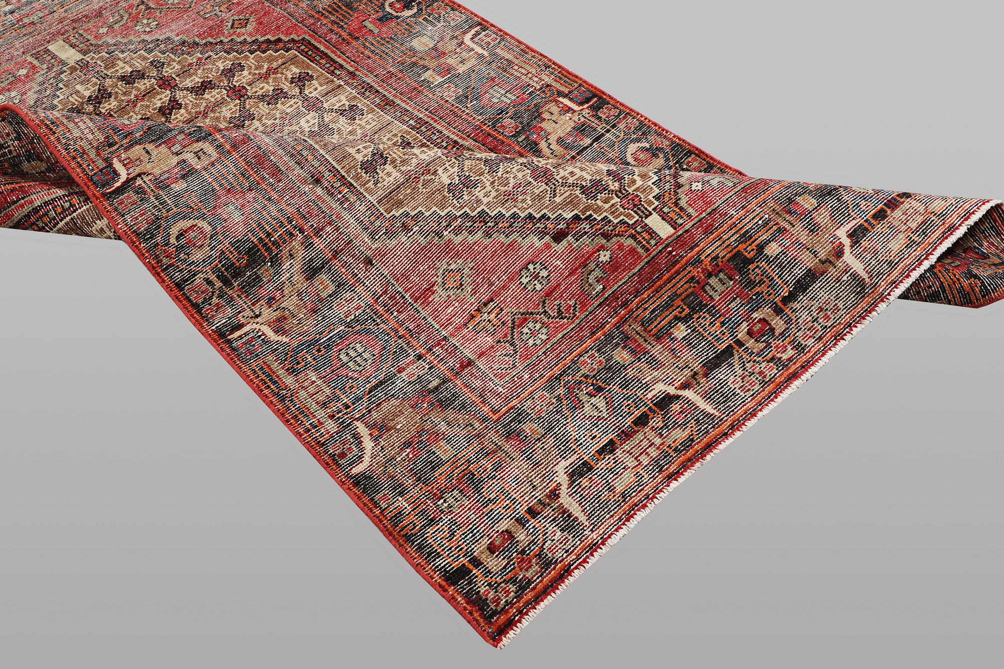 A rug, Persian, Vintage Design, ca 185 x 114 cm.