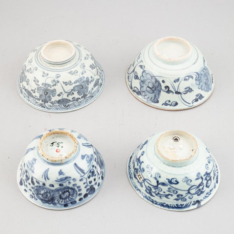 A group of four blue and white bowls, Ming dynasty (1368-1644).