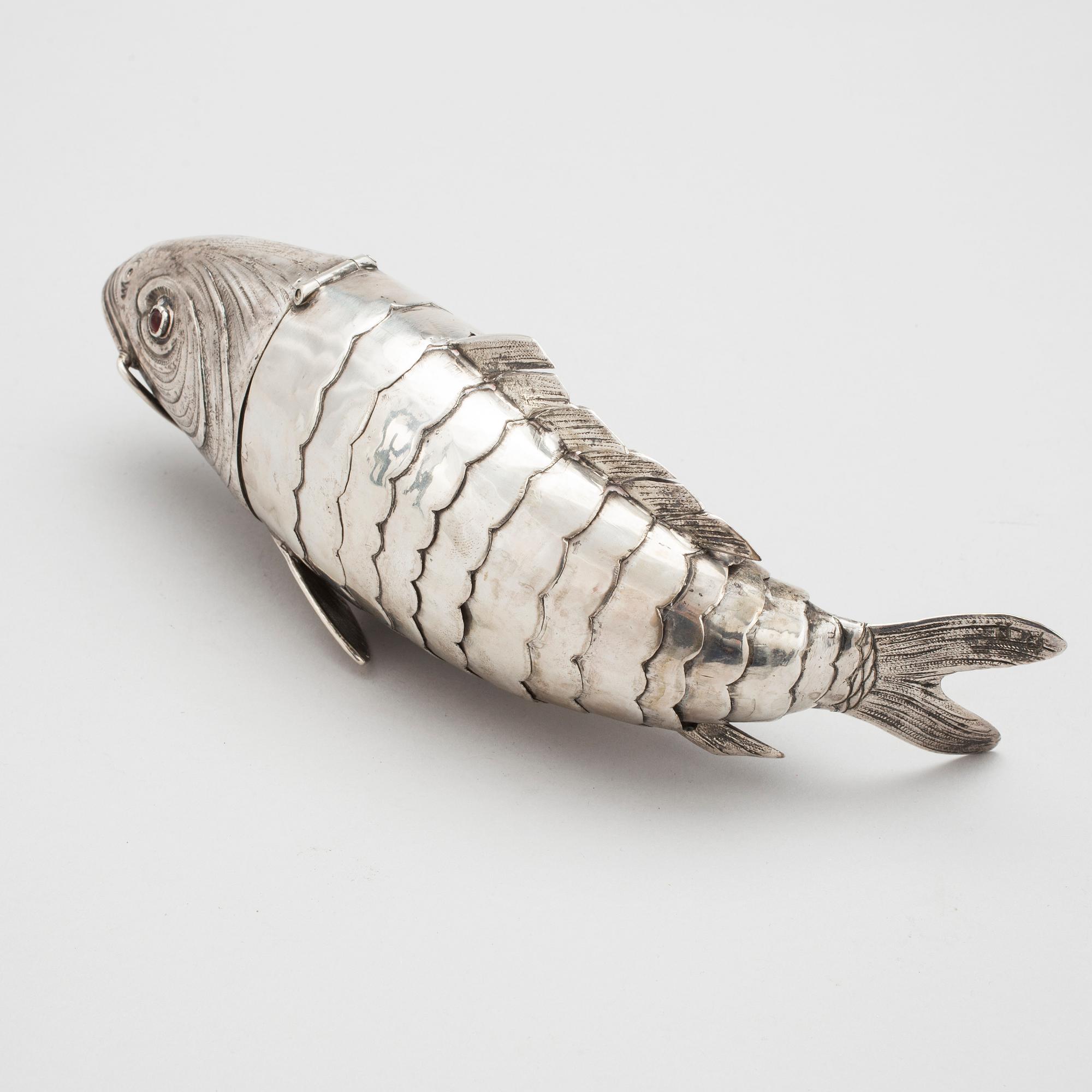 ASK, silver. Nijmegen, Nederländerna, 1900-talets början. Ca 343 g.