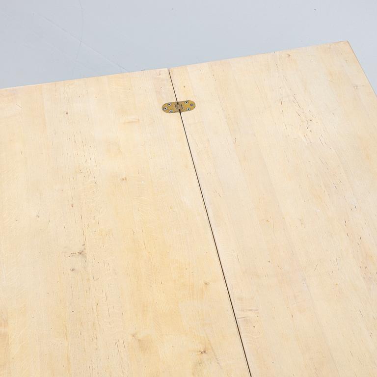 Börge Lindau, bord, "Simsalabim", Blå Station, 1990-tal.