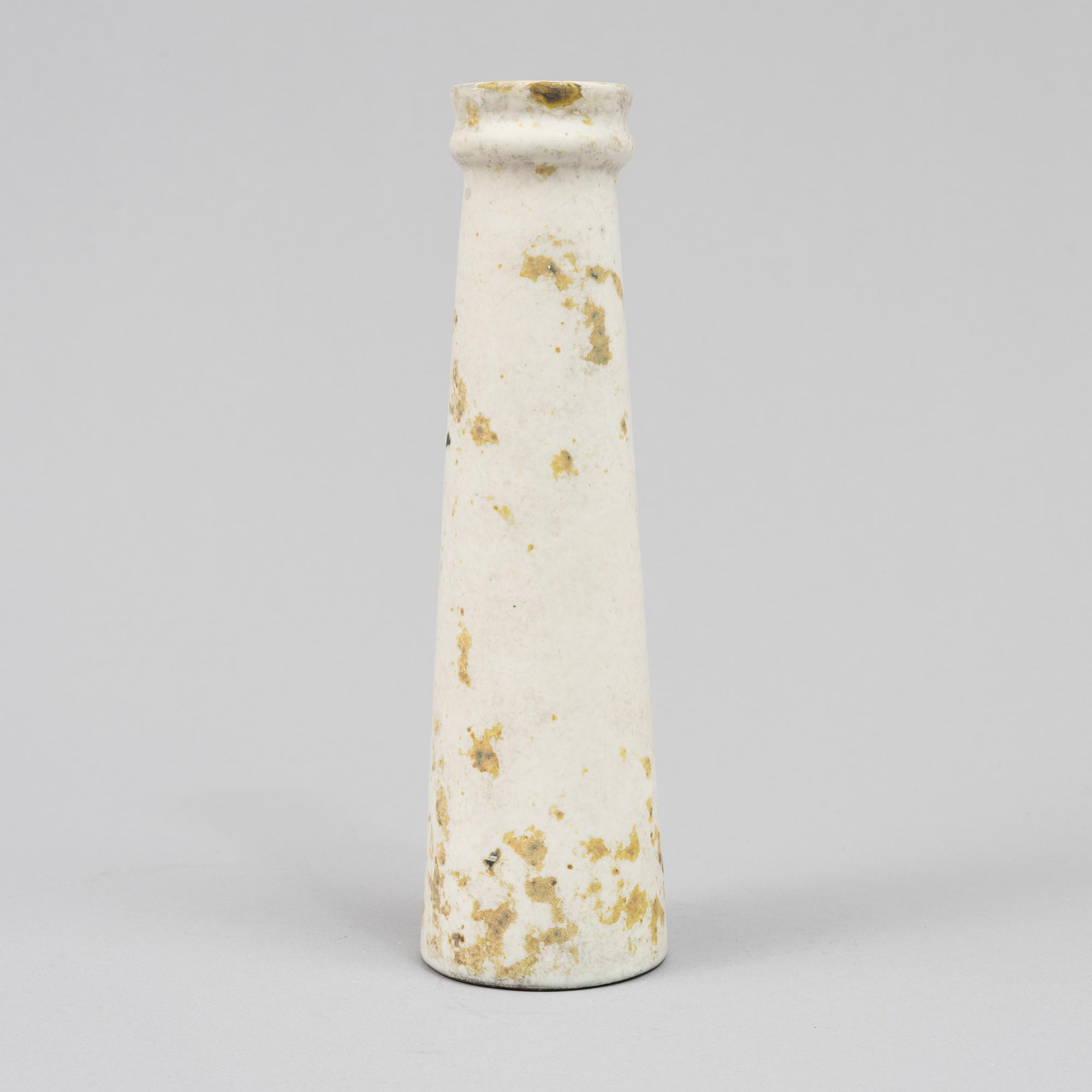 Hans Hedberg, a vase, Biot, France.