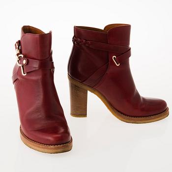 MULBERRY Red Leather Ankle Boots in size 40.