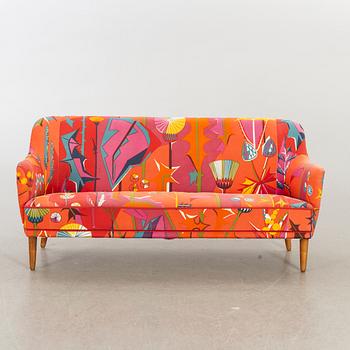 A mid 20th century couch.