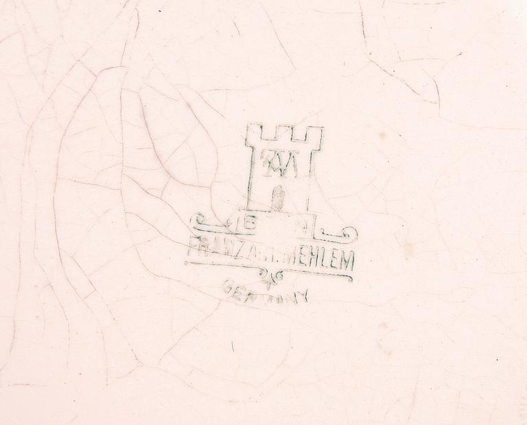 YTTERFODER, 2 st, porslin, tidigt 1900-tal.