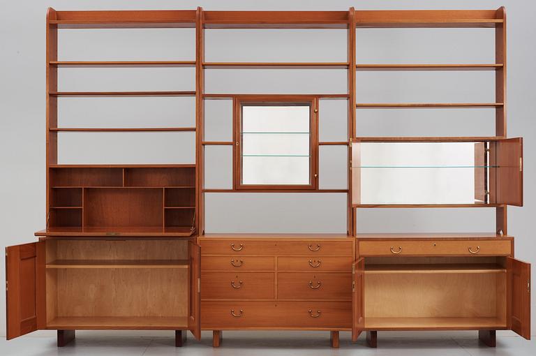 A Josef Frank suite of mahogany bookcases by Svenskt Tenn,