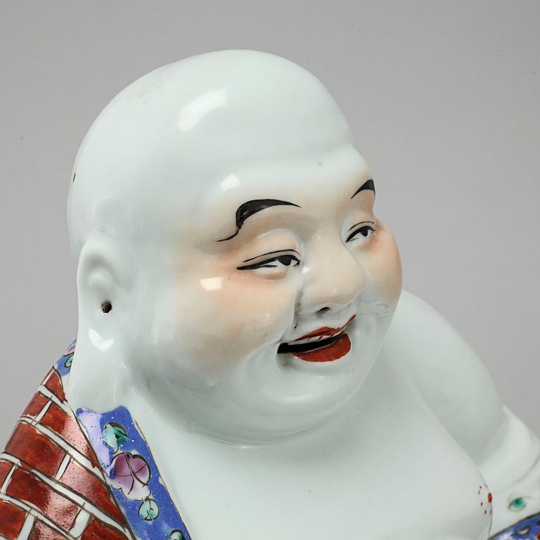 A 19th century chinese porcelain figurine.