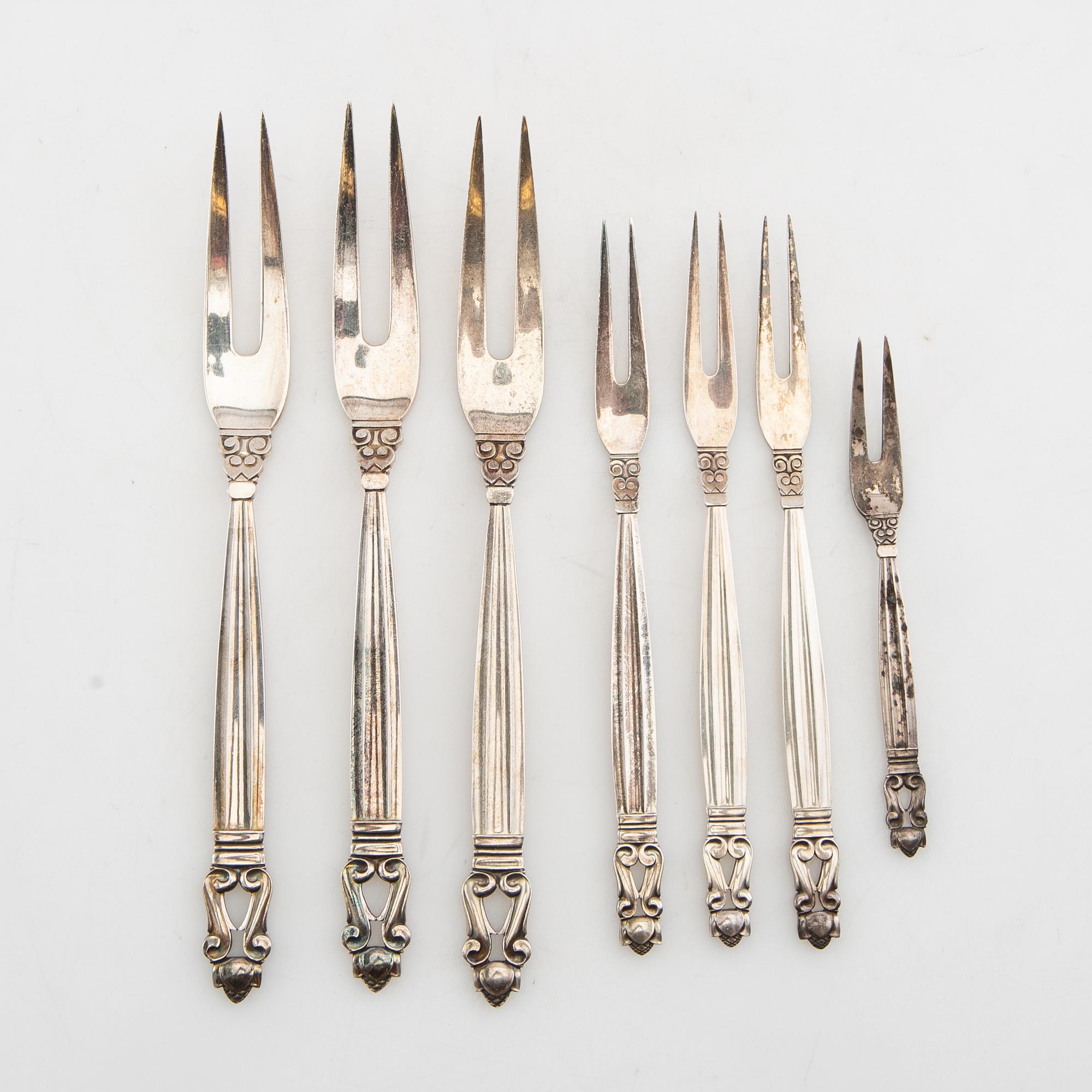 Johan Rohde, forks 7 dlr "Konge/Achorn" sterling silver for Georg Jensen after 1945.