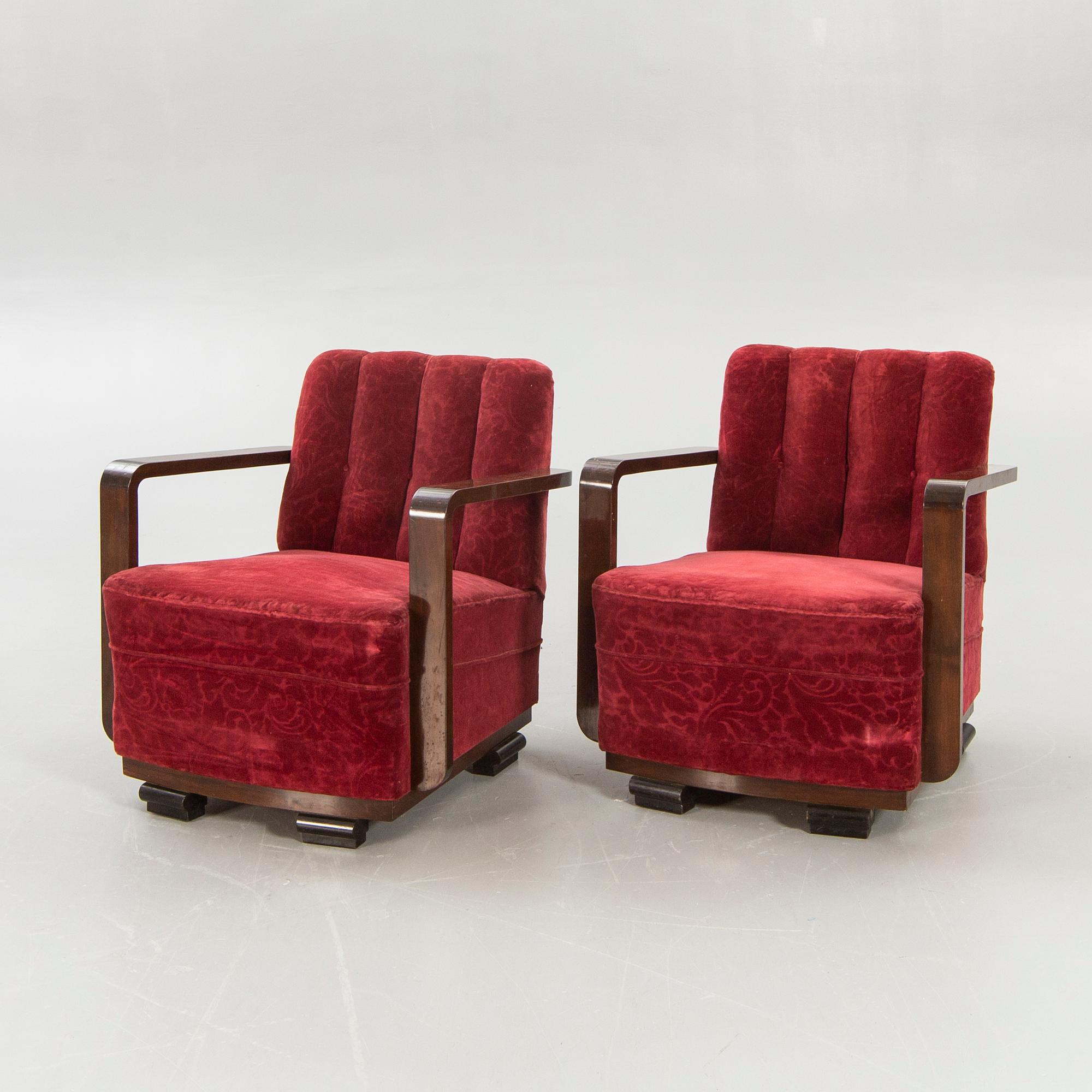 A pair of 1940s easy chairs.