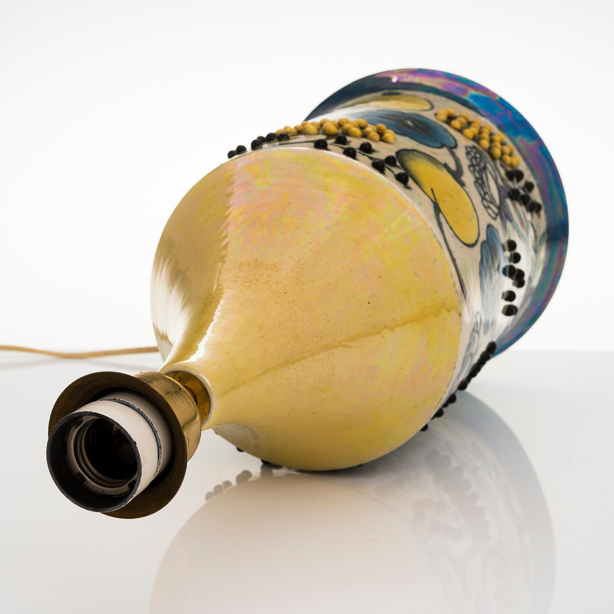 BIRGER KAIPIAINEN, a stoneware table lamp, signed Kaipiainen.