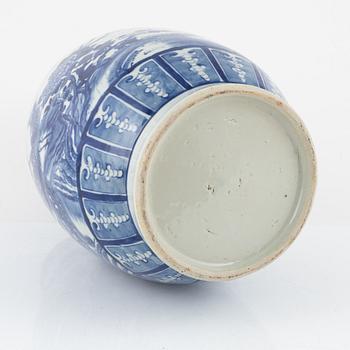 A blue and white vase, China, early 20th Century.