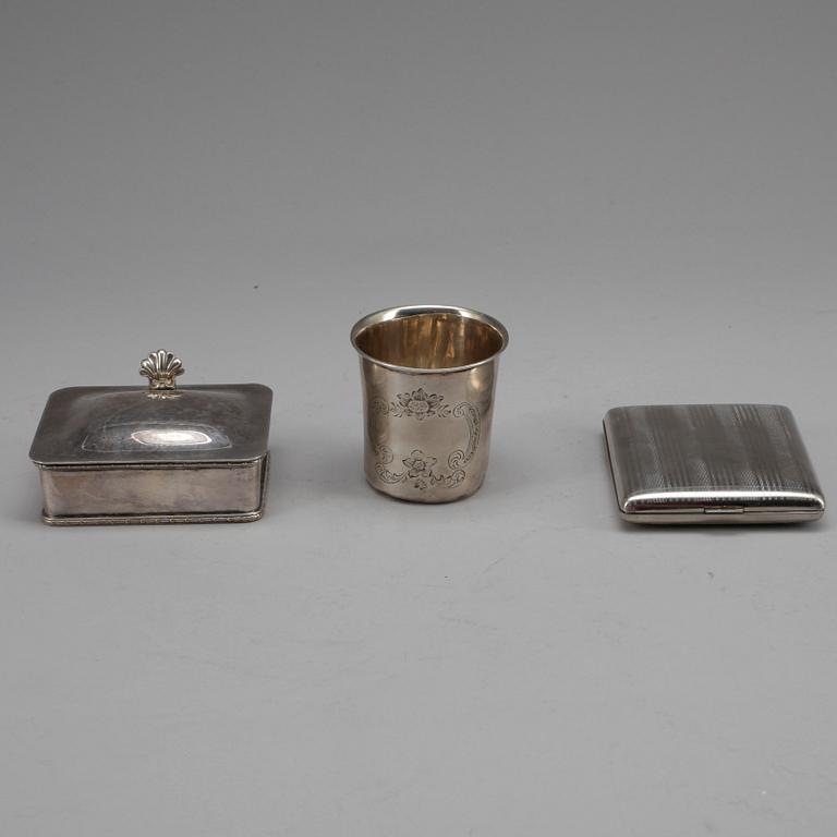 PARTI SILVER, 2 delar, bla Nils Leonard Dahlström, Örebro 1864. Total vikt ca 127 gram.
