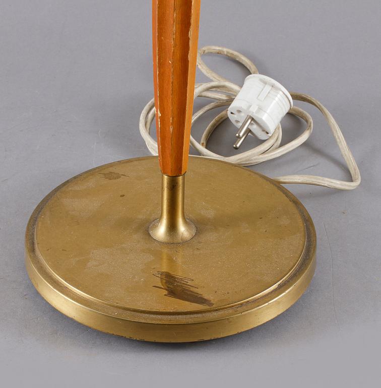 BORDSLAMPA, Sverige, omkring 1900-talets mitt.