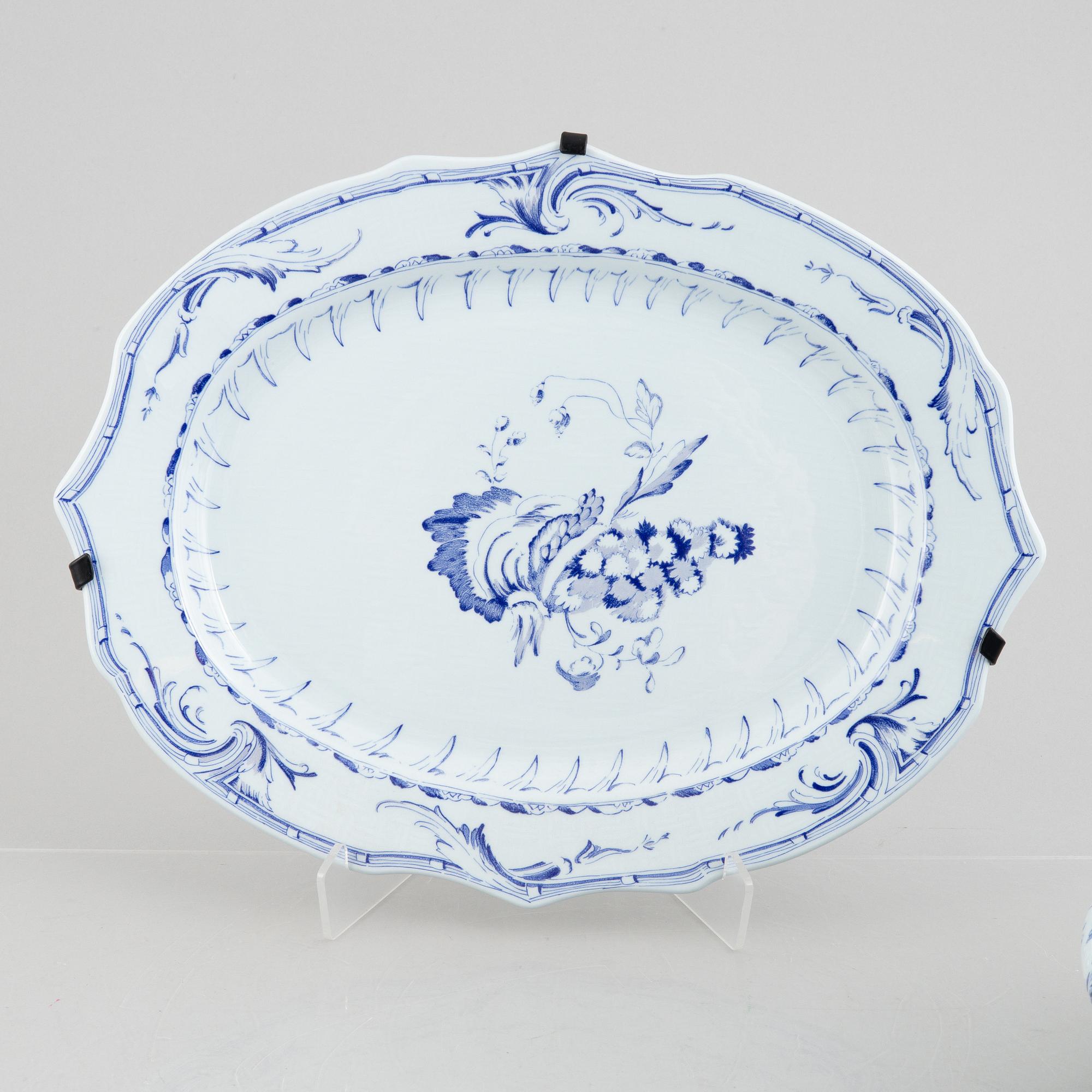 Servisdelar, 10 st, porslin, efter original från 1758, Rörstrand, 1976.