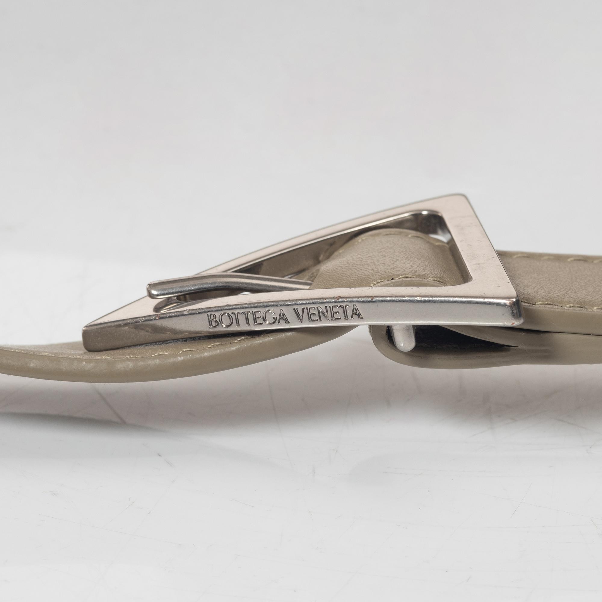 Bottega Veneta, A "Casette" leather bag.